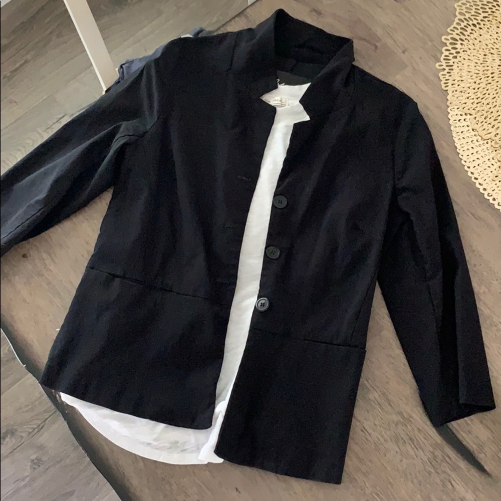 Arden B black light weight blazer